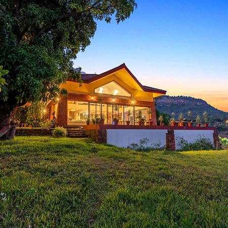 Stayvista At Three Shores With Lake View & Alfresco Dining Khamshet 外观 照片